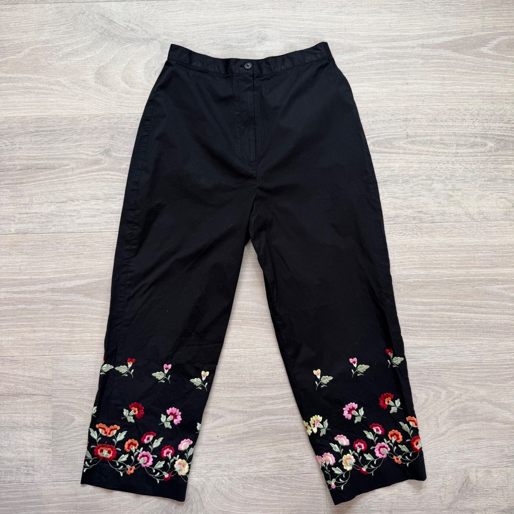 Larry Levine Sport Stretch Black Floral Embroidered Crop Pants Women Size 6P